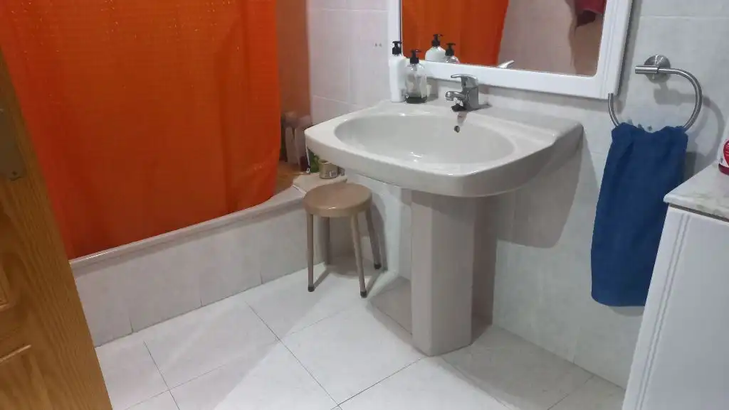 Baño de Piso en venta en Algemesí con Terraza, Trastero y Horno