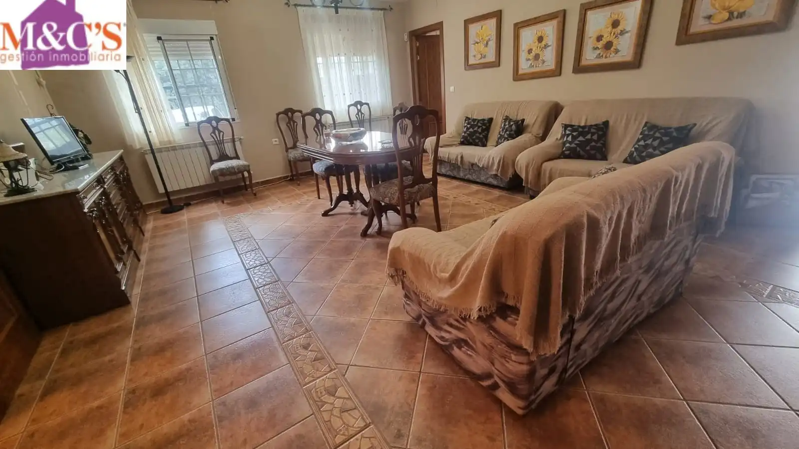 Sala d'estar de Casa o xalet en venda en Cabezarrubias del Puerto amb Aire condicionat, Calefacció i Jardí privat