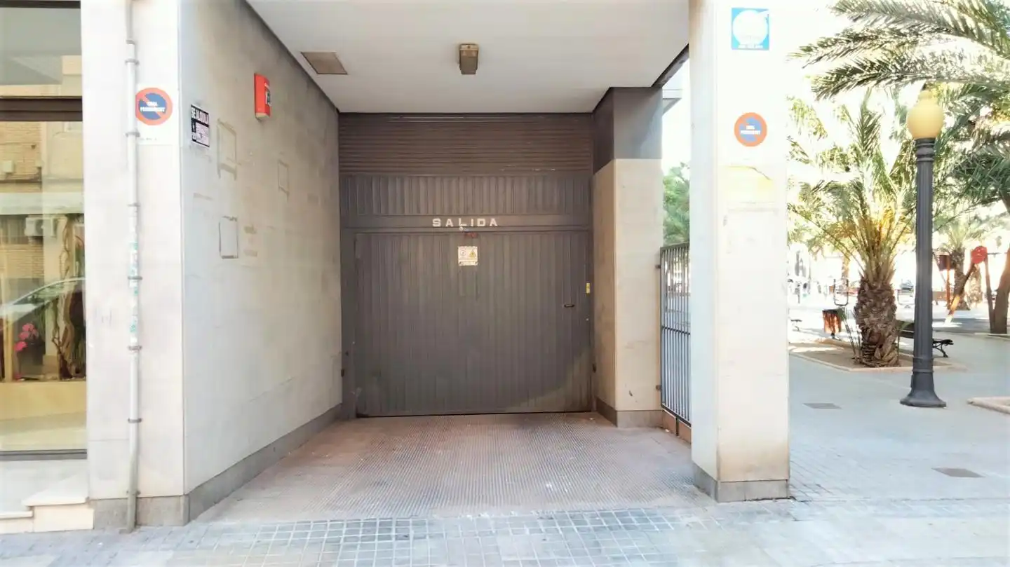 Garage for rent in Elche / Elx
