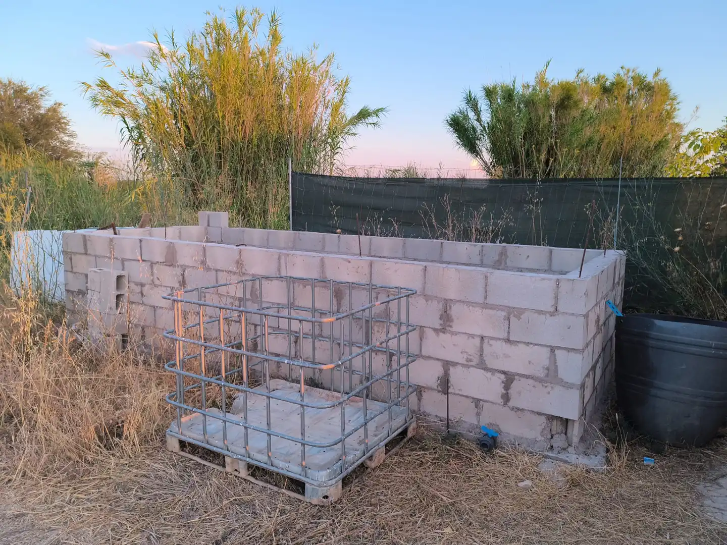 Finca rústica en venda en Zaragoza amb Jardí privat, Traster i Moblat