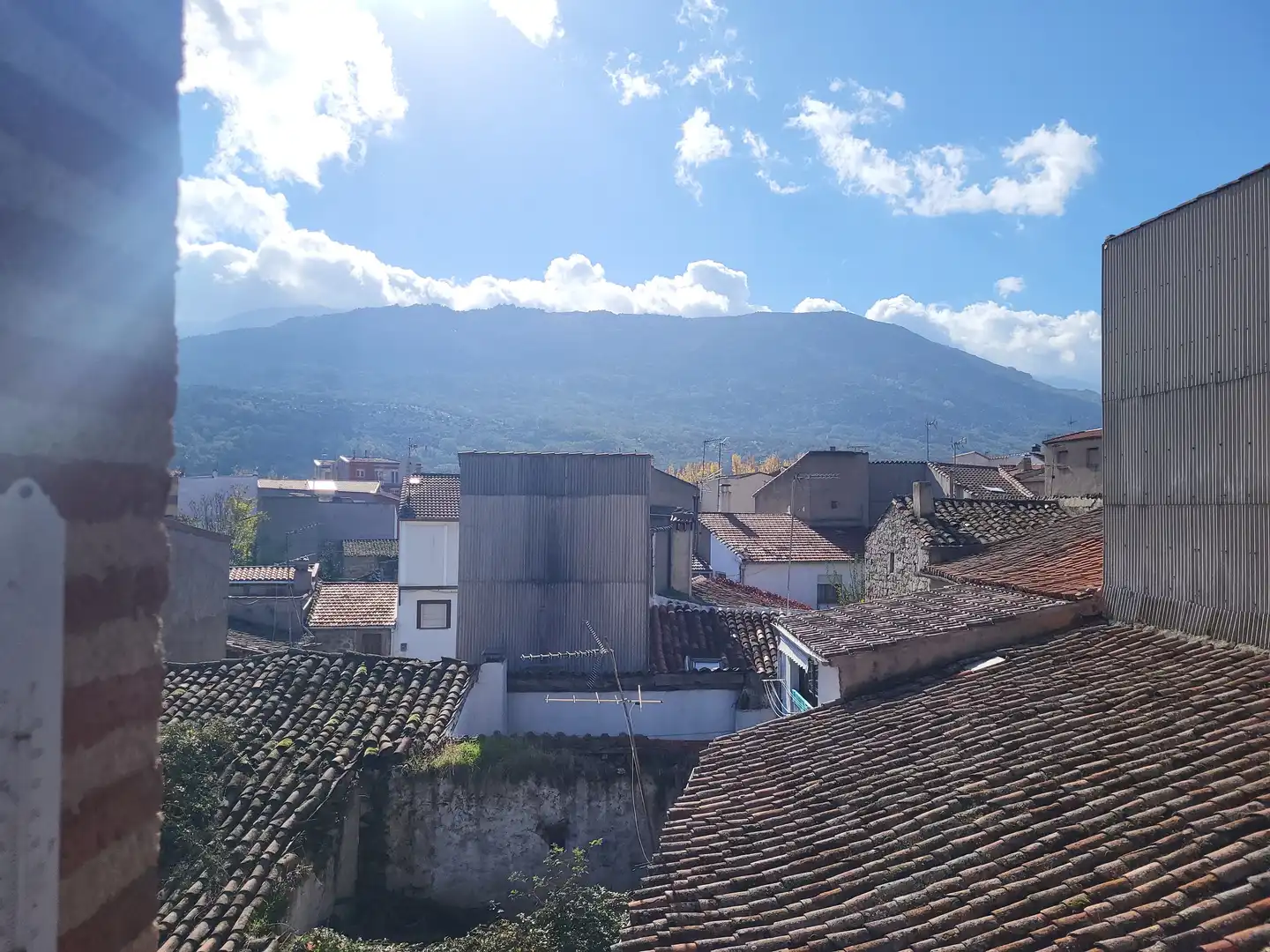Vista exterior de Dúplex en venta en Navaluenga con Aire acondicionado y Balcón