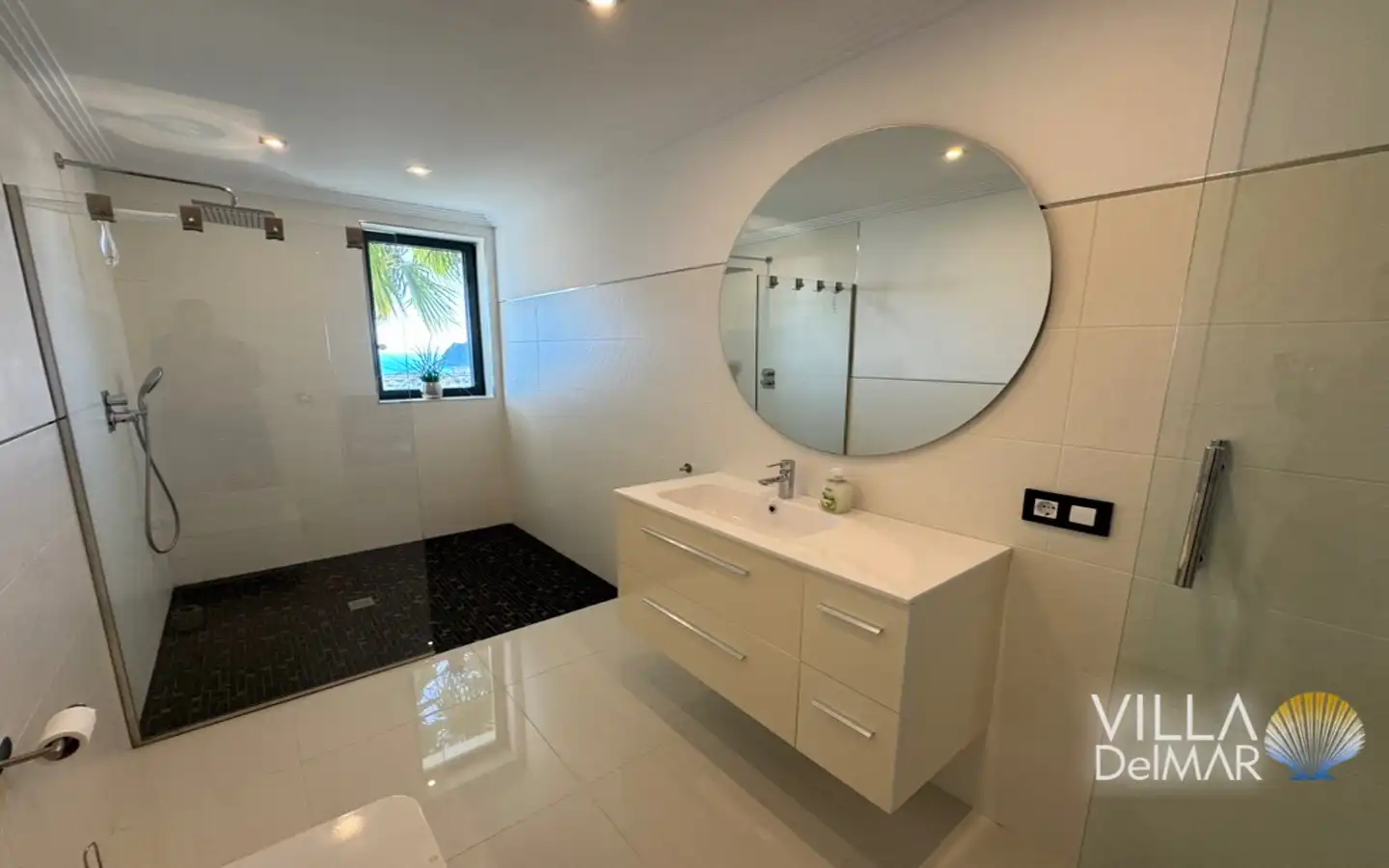 Badezimmer von Haus oder Chalet zum Verkauf in Calpe / Calp mit Klimaanlage, Heizung und Privatgarten