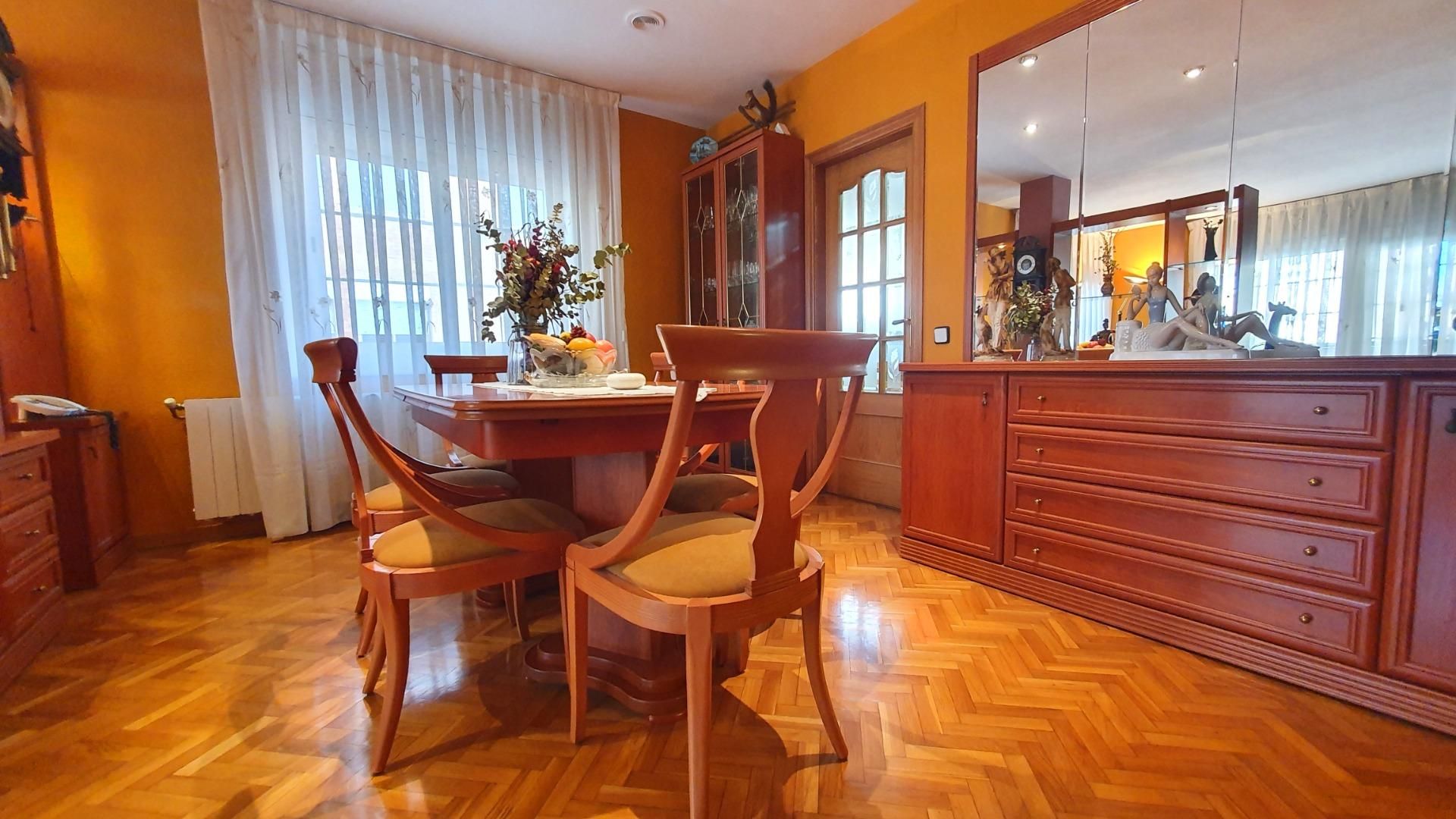 Dining room of Flat for sale in Sabadell  with Air Conditioner, Heating and Terrace
