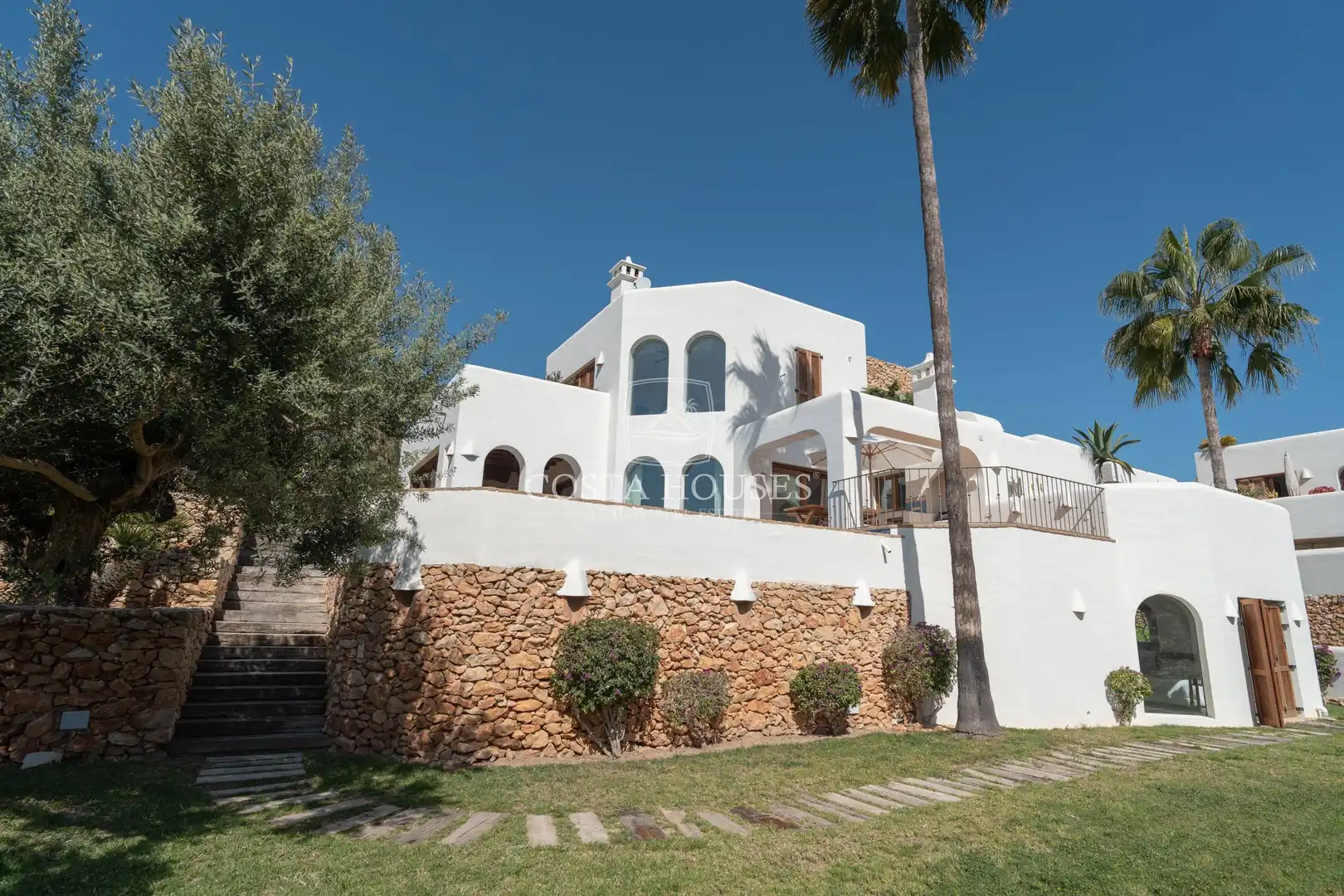 Vista exterior de Casa o xalet en venda en Moraira amb Aire condicionat, Calefacció i Jardí privat