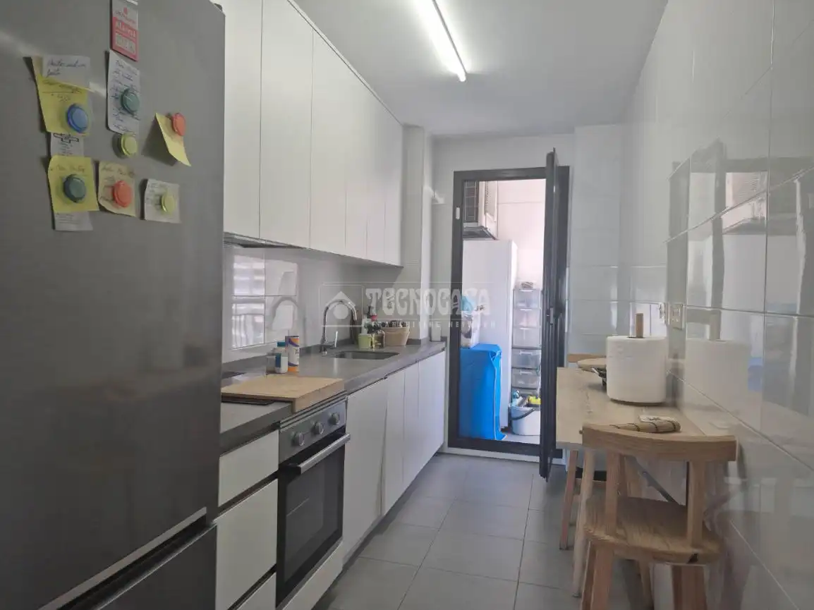 Kitchen of Flat for sale in Málaga  with Storage room and Furnished