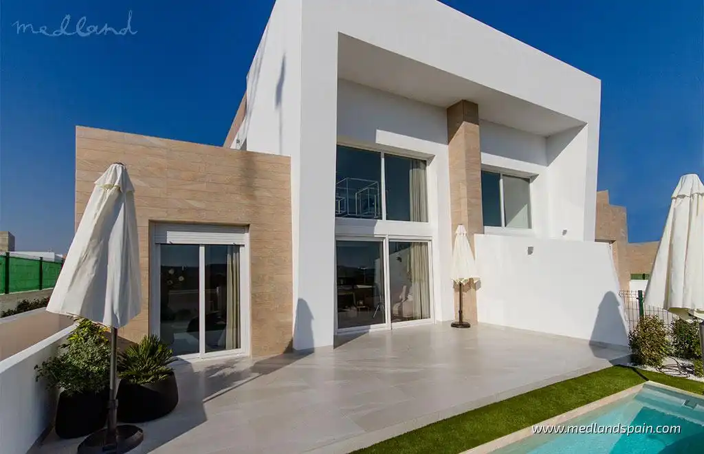 Casa a schiera con piscina in vendita a Algorfa