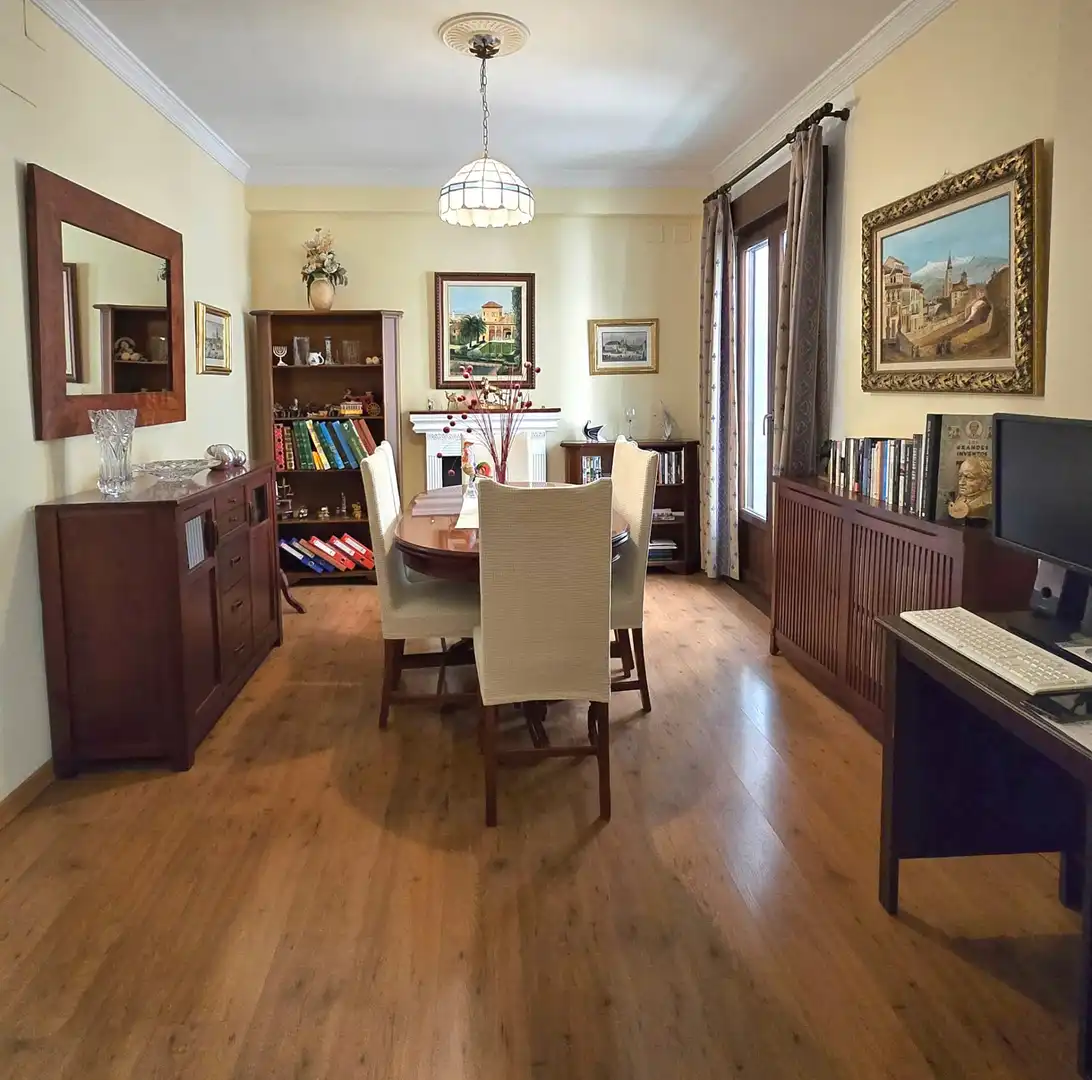 Esszimmer von Einfamilien-Reihenhaus zum Verkauf in Granada mit Heizung, Parkett und Terrasse
