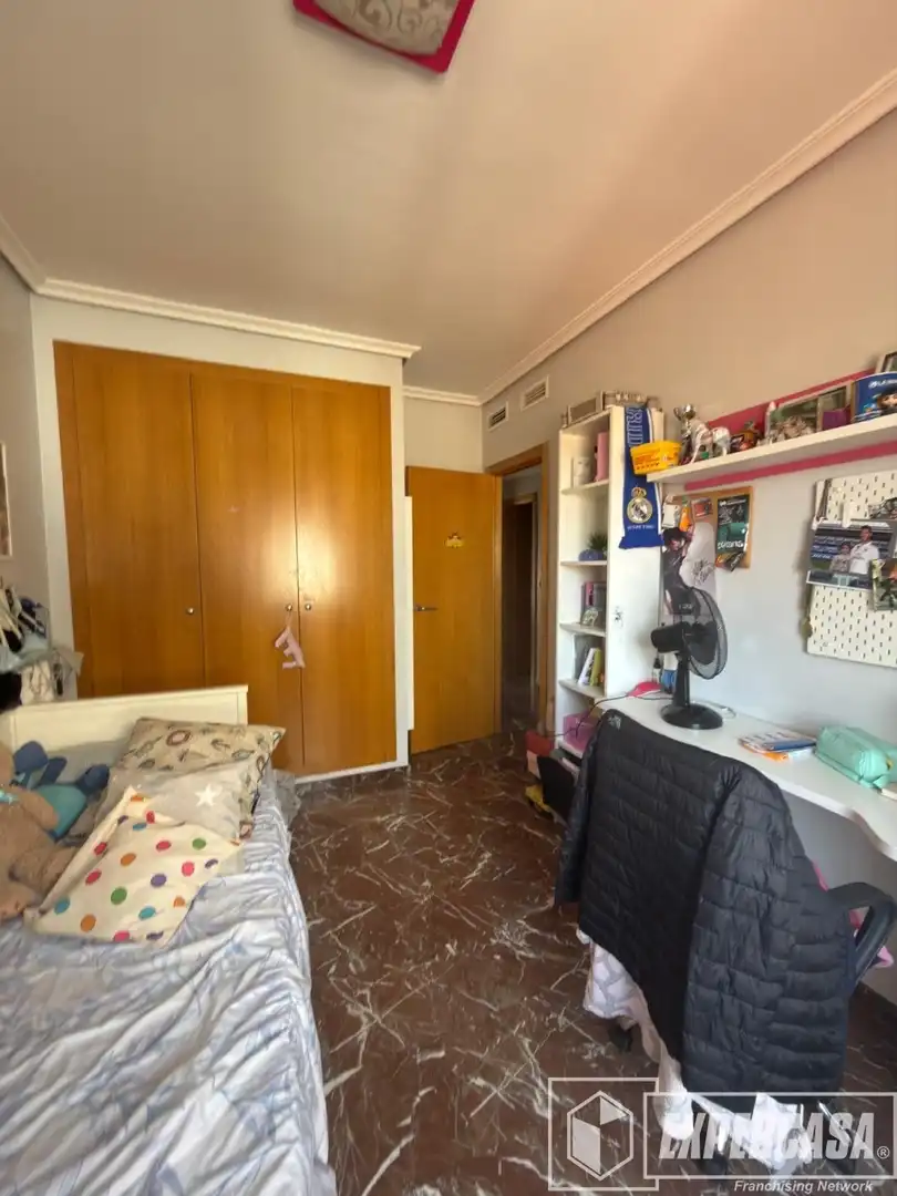 Dormitori de Casa o xalet de lloguer en Picassent amb Aire condicionat, Calefacció i Terrassa