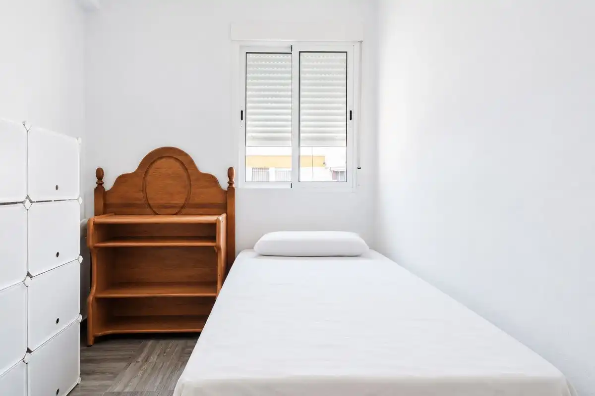 Habitación de Piso en venta en Sevilla con Aire acondicionado y Calefacción