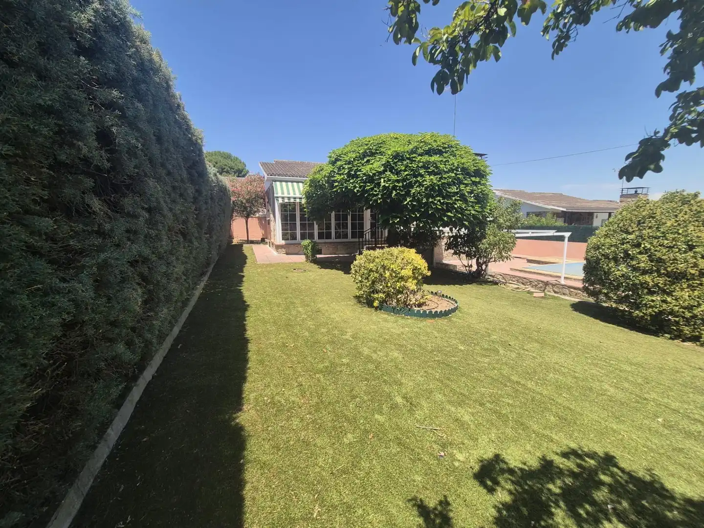 Garden of Houses for sale in Aldea del Fresno  with Air Conditioner, Heating and Swimming Pool