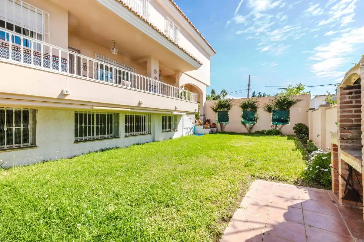 Jardí de Casa adosada en venda en Benalmádena amb Aire condicionat, Calefacció i Jardí privat