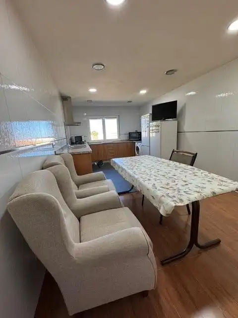 Cuina de Casa o xalet en venda en Calvarrasa de Arriba amb Calefacció, Jardí privat i Terrassa