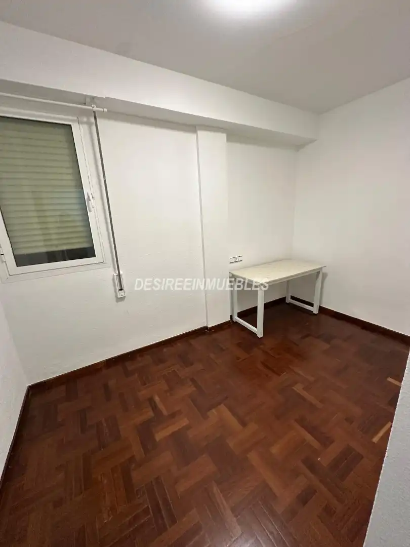 Habitación de Piso de alquiler en Valencia con Aire acondicionado, Calefacción y Parquet