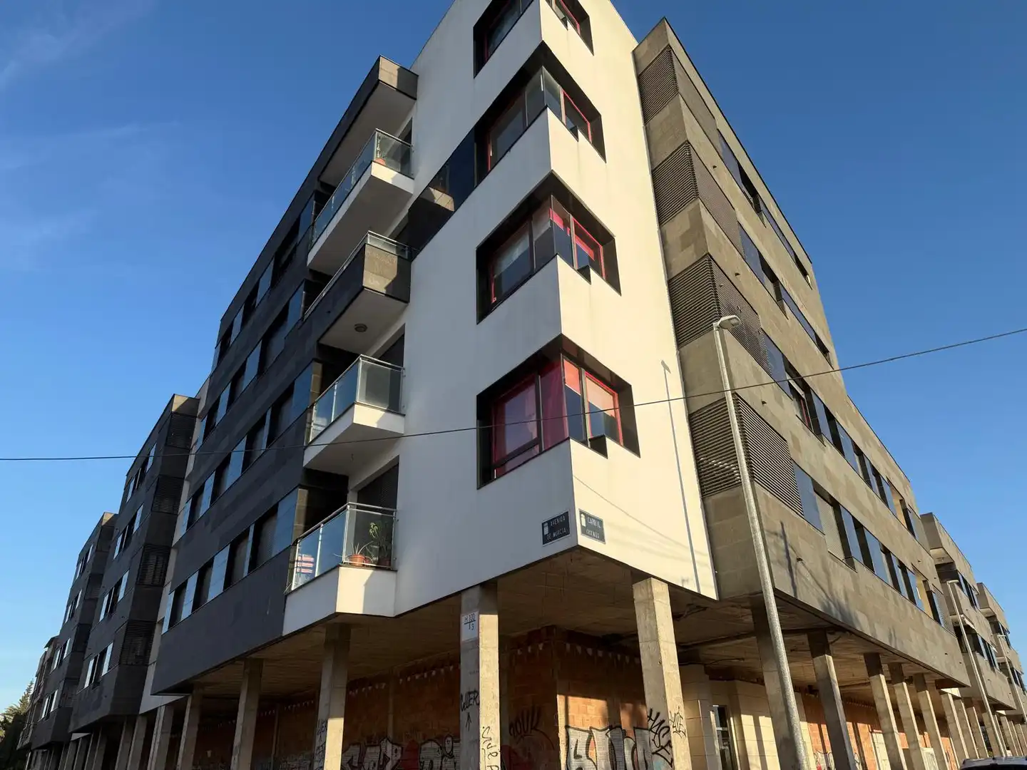 Vista exterior de Local en venta en Murcia