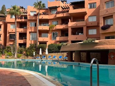 Erdgeschosswohnung mit Pool zur Miete in Milla de Oro
