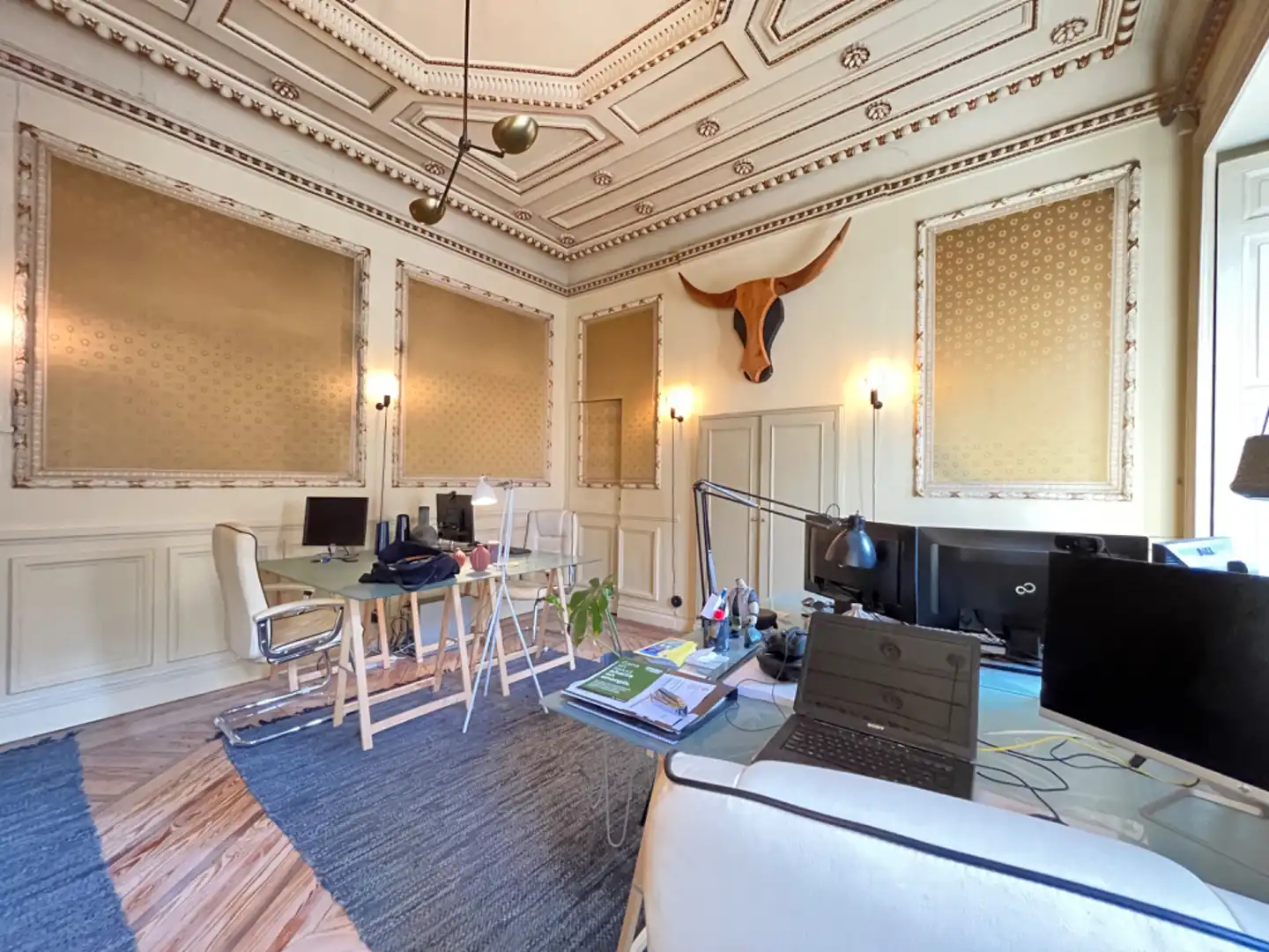 Living room of Office for rent in Madrid  with Air Conditioner, Heating and Balcony