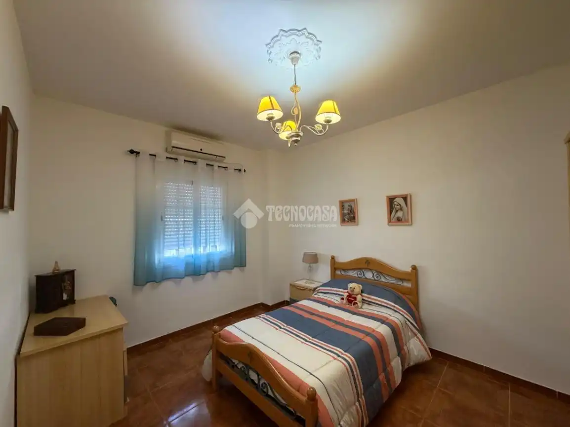 Maison jumelée avec balcon à vendre à Mengíbar, imagen 5
