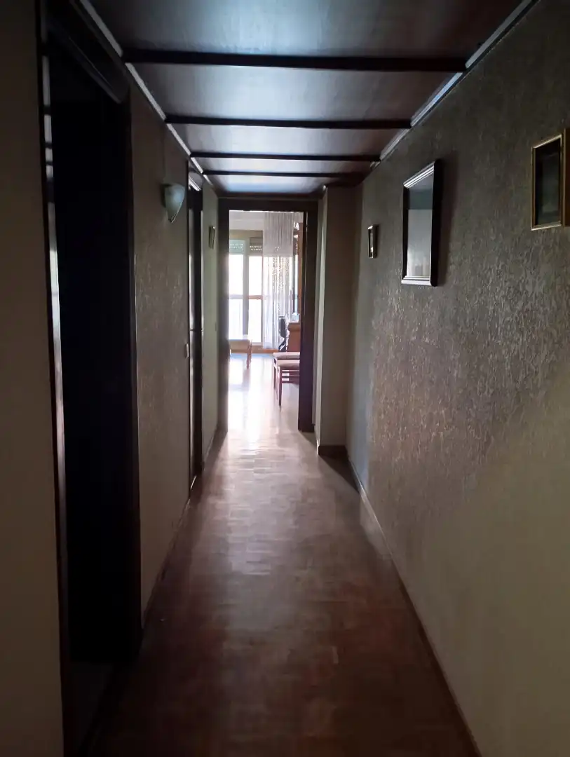 Wohnung zum Verkauf in Barcelona mit Balkon