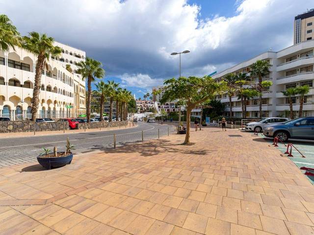 Local comercial en Alquiler en Avenida ALFERECES PROVISIONALES, 11 en Playa del Inglés