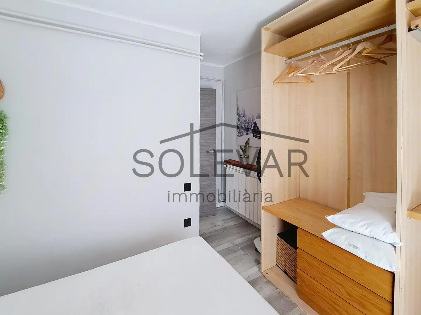 Habitación de Piso en venta en Tremp con Aire acondicionado y Amueblado