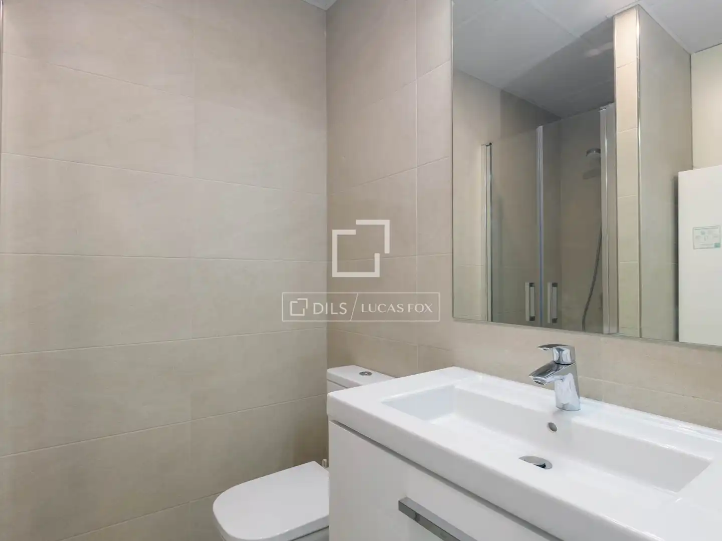 Baño de Piso en venta en Málaga con Aire acondicionado, Calefacción y Terraza