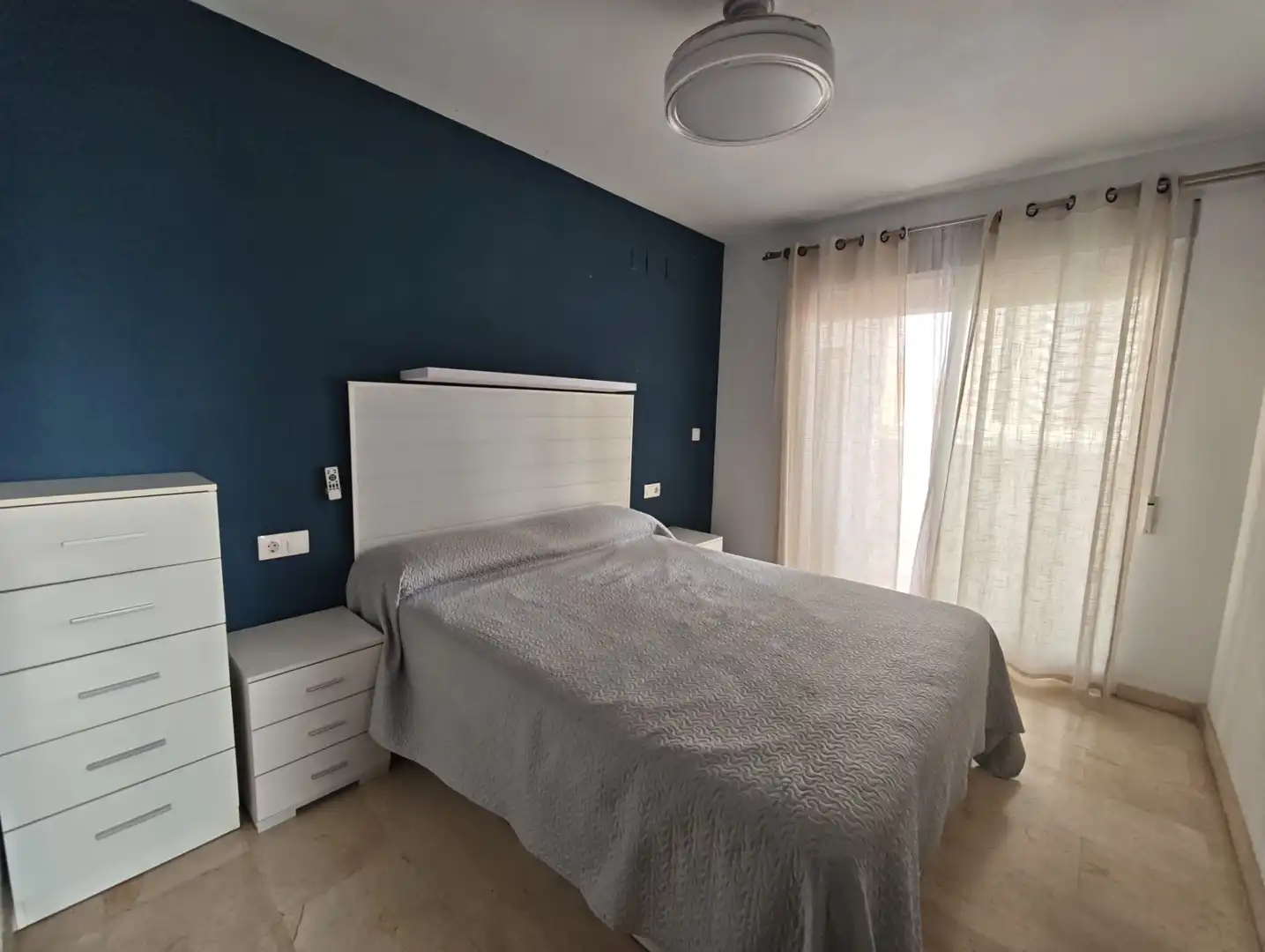 Habitación de Apartamento en venta en Finestrat con Terraza, Horno y Piscina comunitaria