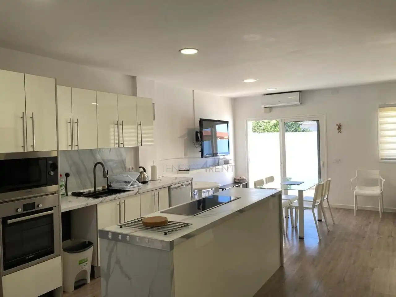 Cocina de Estudio de alquiler en Arona con Aire acondicionado, Terraza y Amueblado