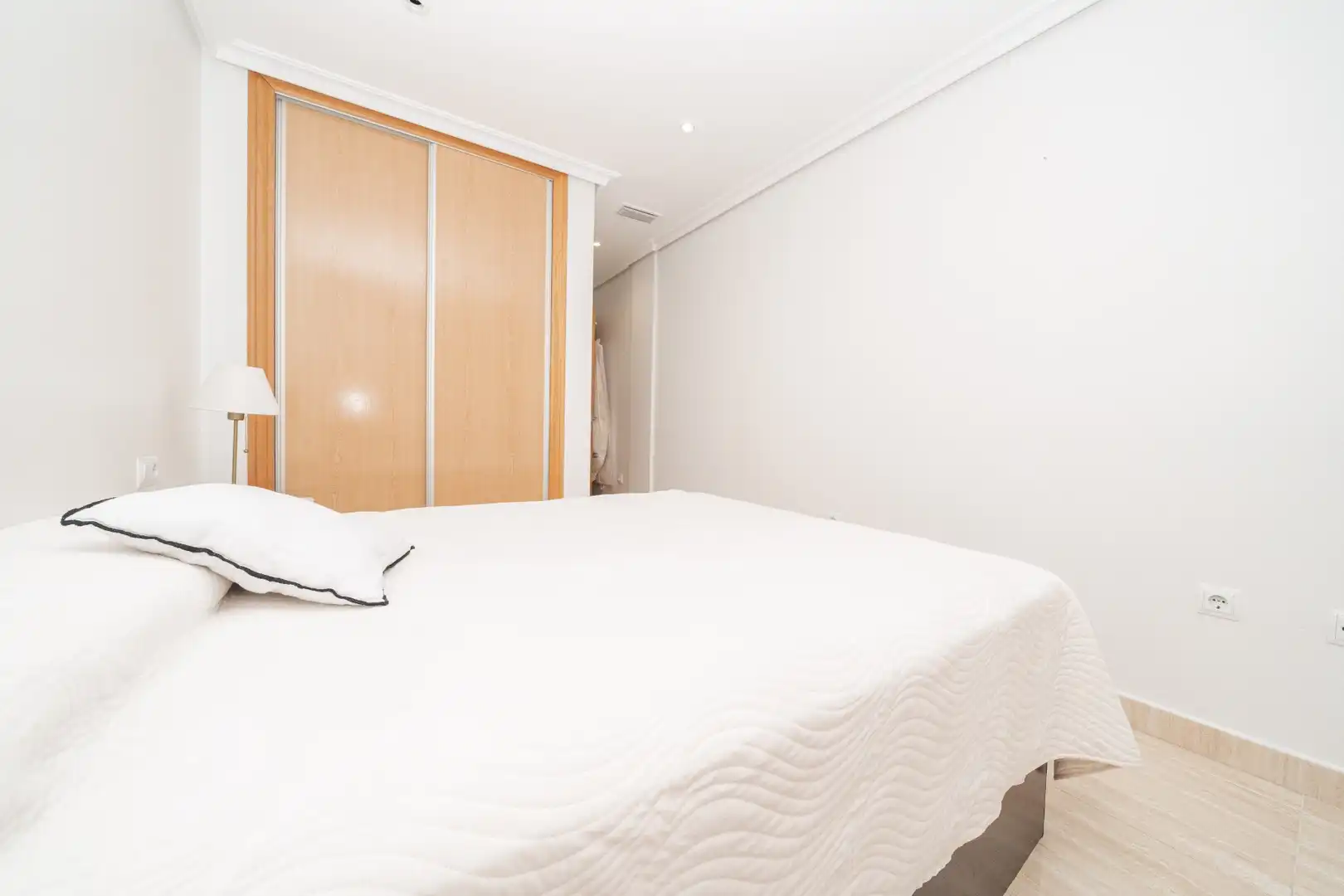 Dormitori de Apartament en venda en Pilar de la Horadada amb Aire condicionat
