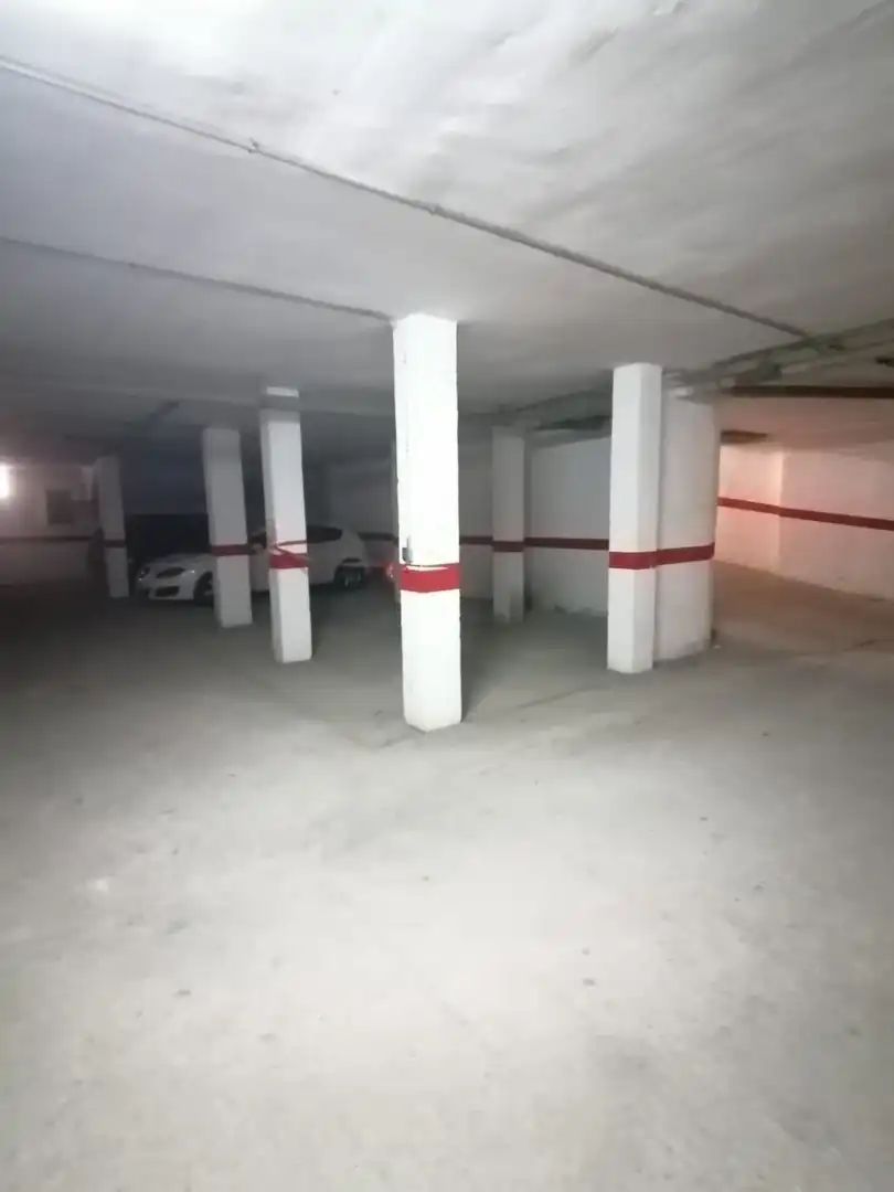 Parkplatz von Garage zur Miete in Murcia