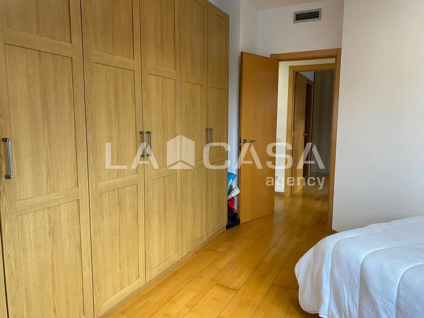 Ático en venta en Santa Coloma de Gramenet con Calefacción, Terraza y Trastero