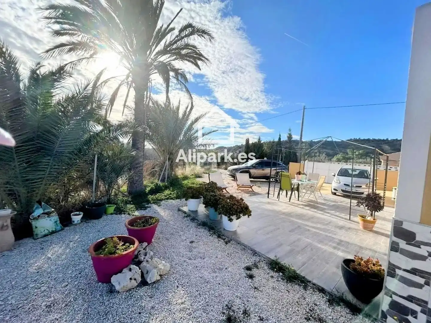 Vista exterior de Casa o chalet en venta en Alicante / Alacant con Trastero, Piscina y Amueblado