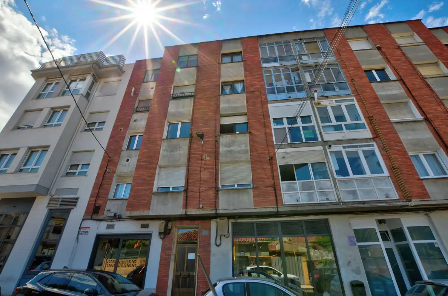 Vista exterior de Pis en venda en Gijón  amb Piscina