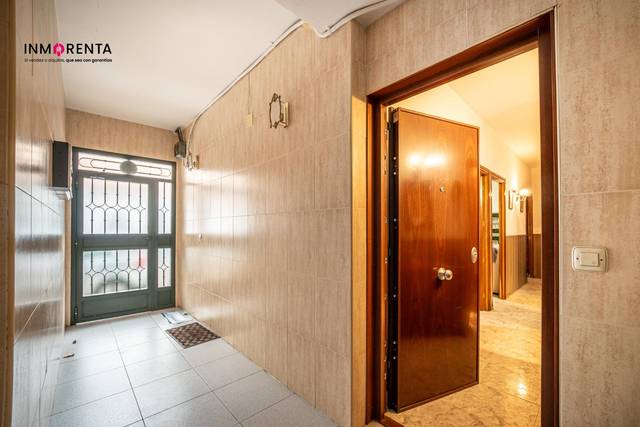 Piso en Venta en Calle ALBENIZ en La Alhóndiga