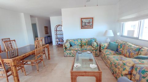 Foto 3 de Apartamento de alquiler en Las Gaviotas - Carvajal, Fuengirola