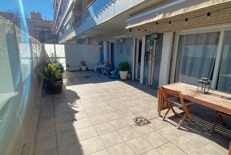 Photo 1 of Flat for sale in Carrer de Prat de la Riba, Vallparadís - Antic Poble de Sant Pere, Barcelona