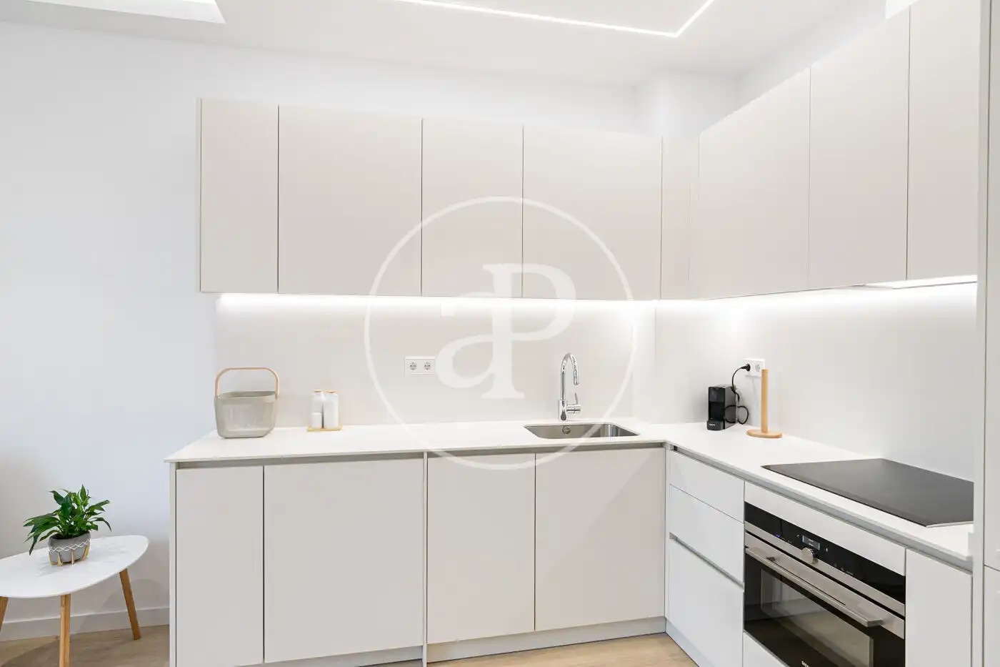 Küche von Wohnung zur Miete in Barcelona mit Klimaanlage, Heizung und Möbliert