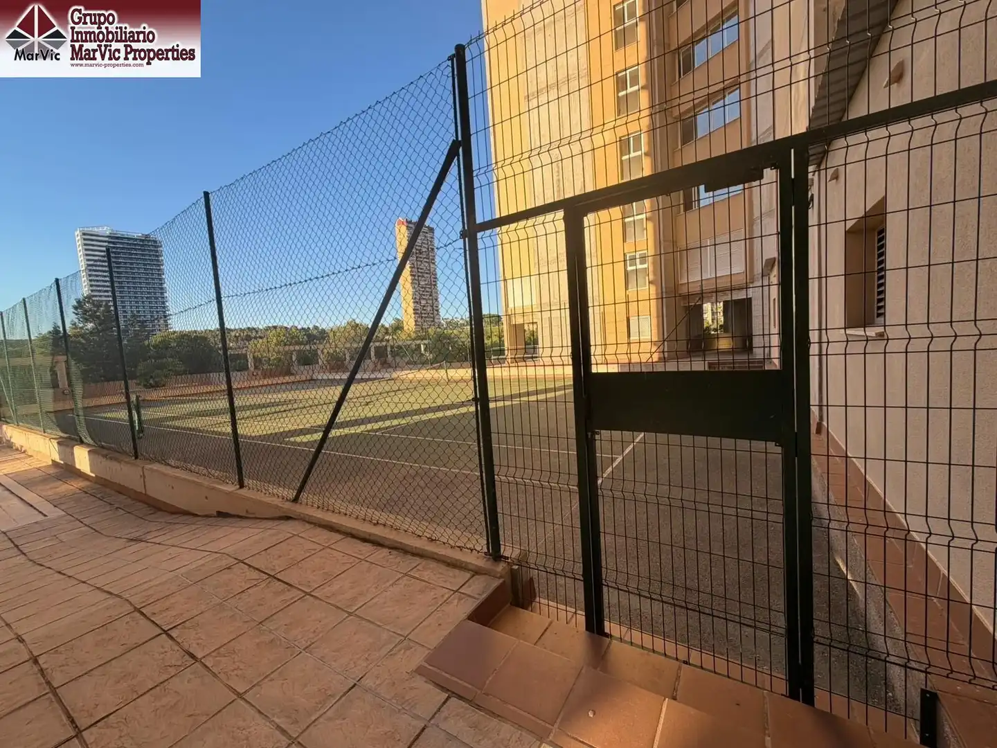 Aparcament de Pis en venda en Benidorm amb Aire condicionat, Terrassa i Traster