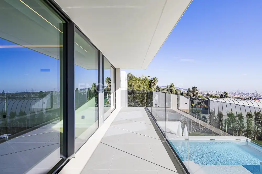 Terraza de Casa o chalet en venta en Barcelona con Aire acondicionado, Calefacción y Jardín privado
