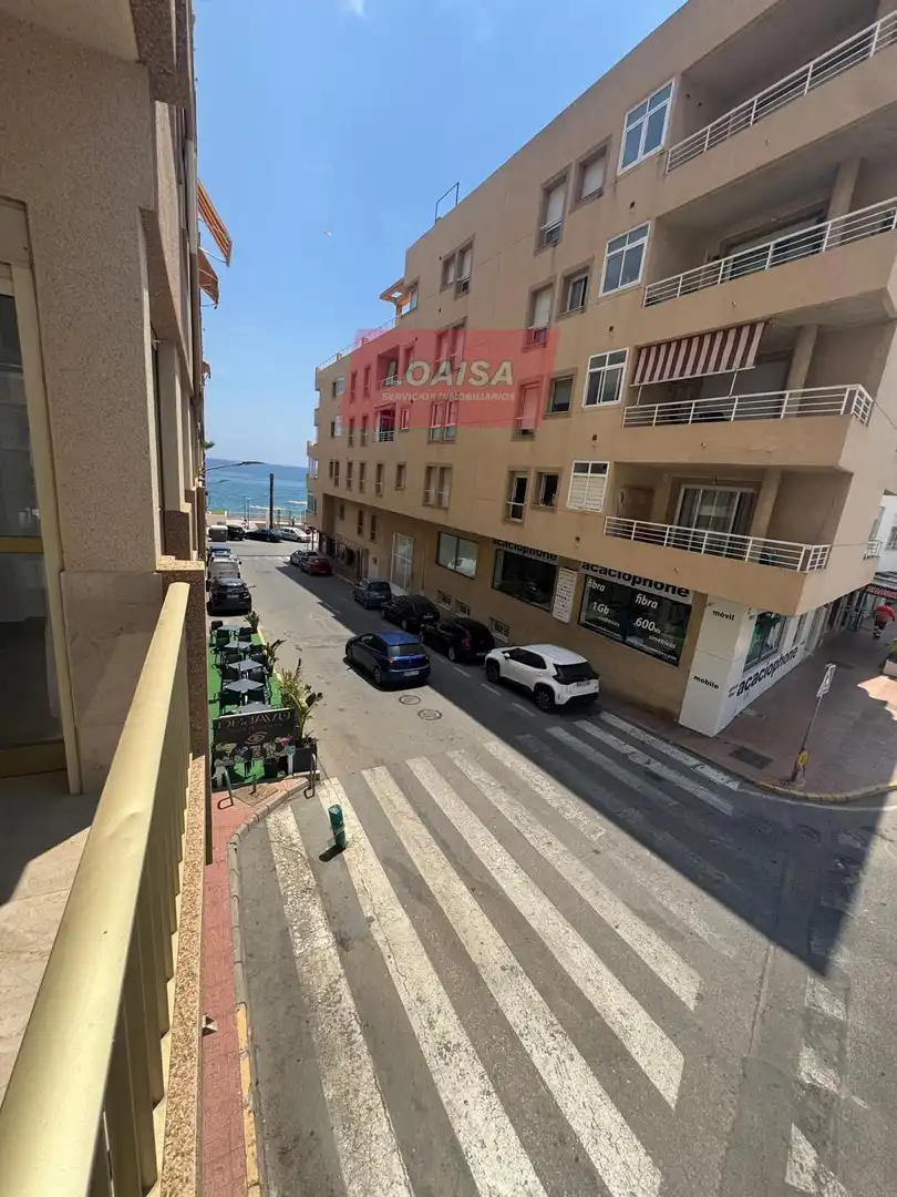 Vista exterior de Pis en venda en Garrucha amb Aire condicionat, Terrassa i Moblat