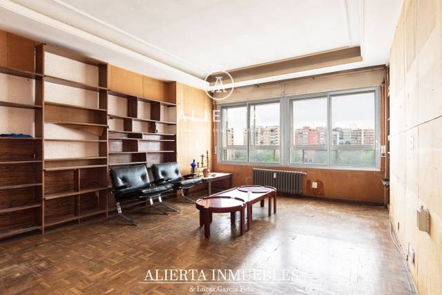 Piso en Venta en de Sagasta en Paseo Sagasta