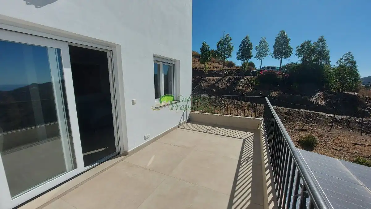 Terrasse von Geschaftsraum zum Verkauf in Cómpeta mit Klimaanlage