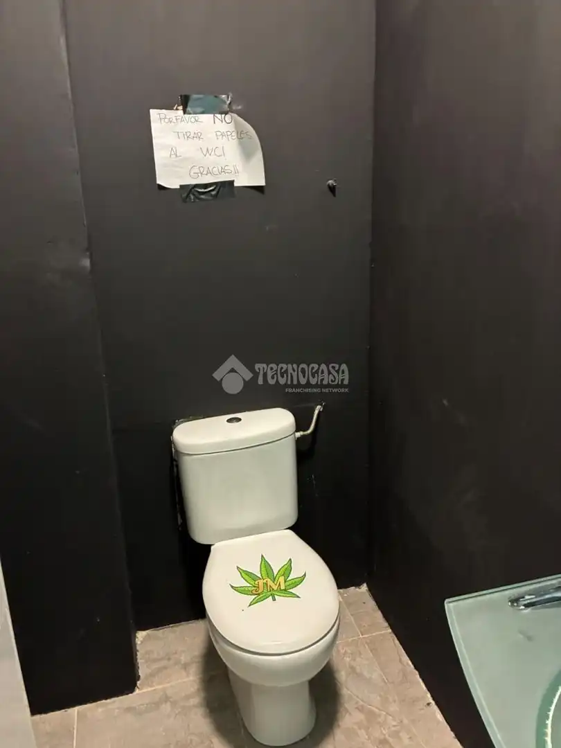 Baño de Local de alquiler en Cerro - Amate