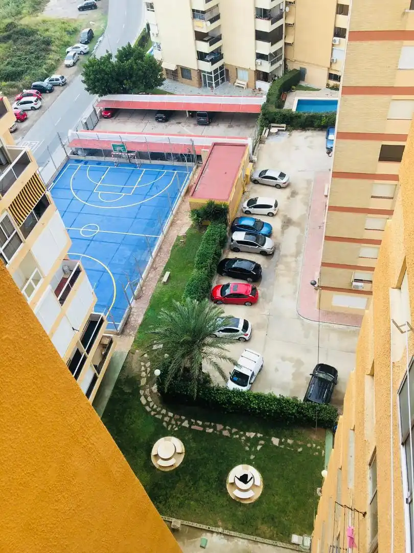Parking de Apartamento de alquiler en El Puig de Santa Maria con Terraza, Piscina y Amueblado