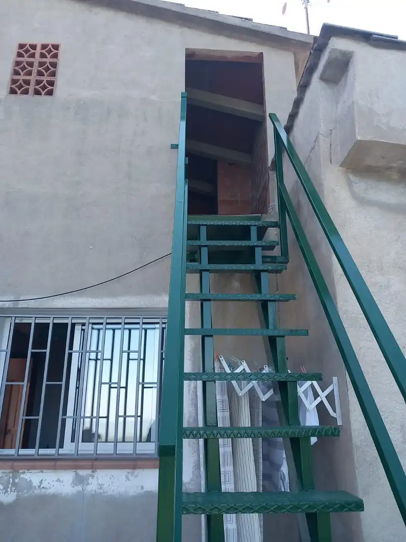 Terrassa de Casa o xalet en venda en Torrelles de Foix amb Calefacció i Traster