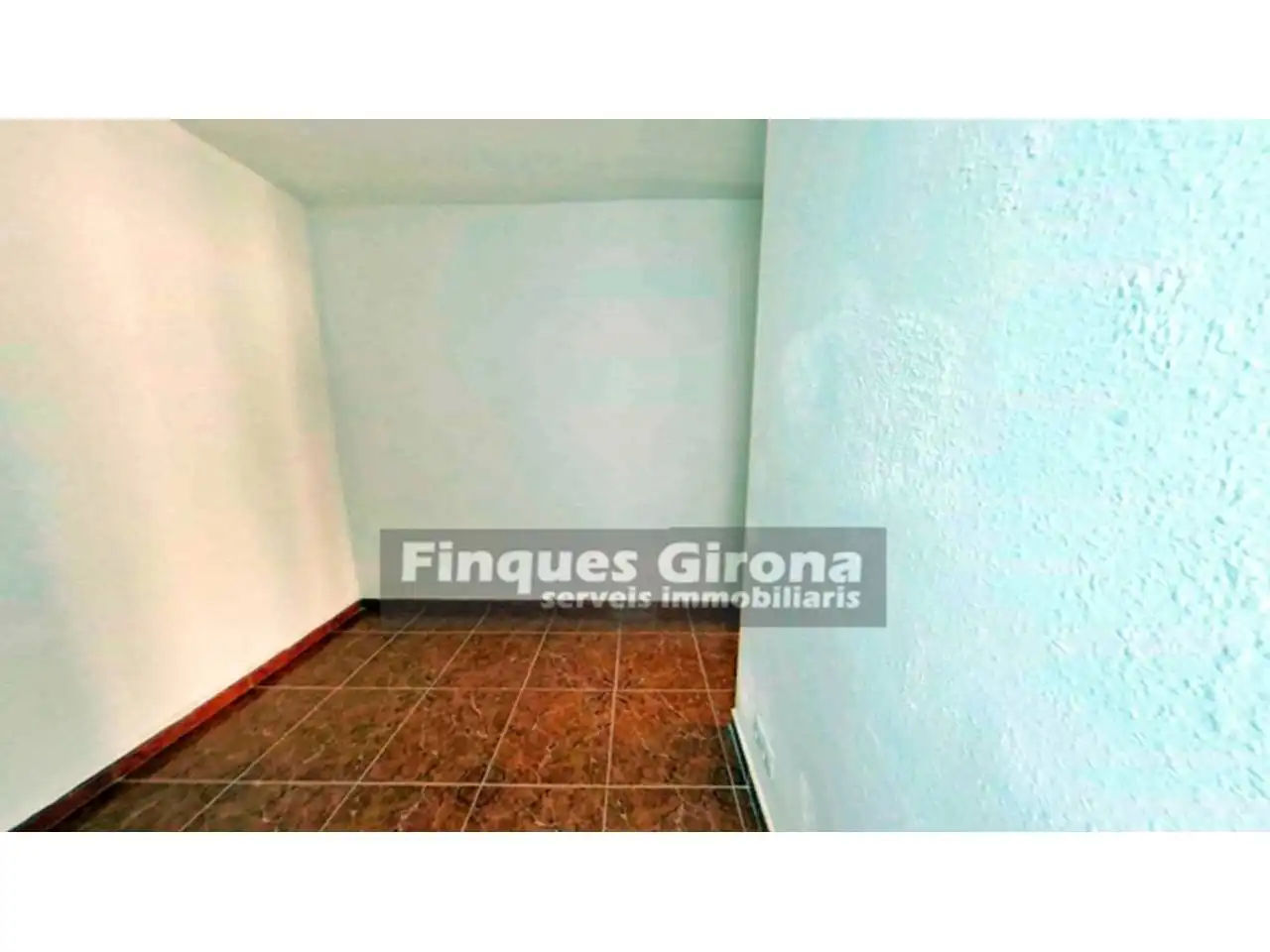 Flat with terrace for sale in Calle Empúries, imagen 4