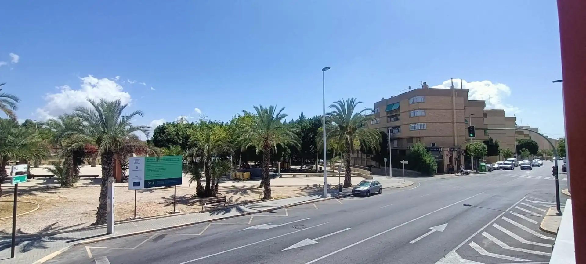 Außenansicht von Fabrikhallen zur Miete in Elche / Elx