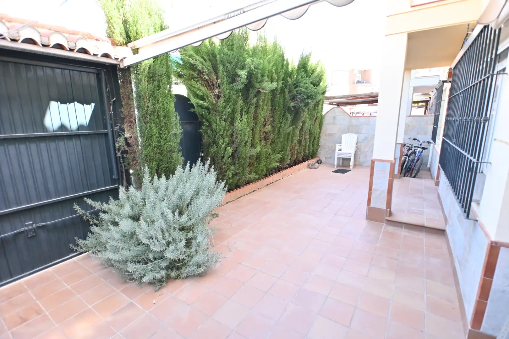 Jardín de Casa adosada en venta en Churriana de la Vega con Aire acondicionado, Terraza y Trastero
