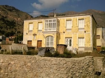 Casa rústica amb jardí en venda a CL CRUZ-RAIGUERO BONANZA 54