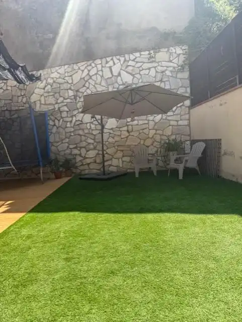 Terrassa de Casa adosada en venda en Barcelona amb Calefacció, Terrassa i Piscina