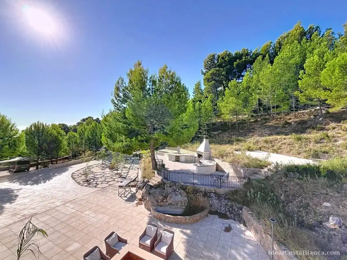 Detached house with balcony for sale in El Castell de Guadalest, imagen 17